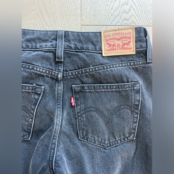 Levi’s Black super low jeans size 26 BRAND NEW! never worn. - Picture 3 of 4